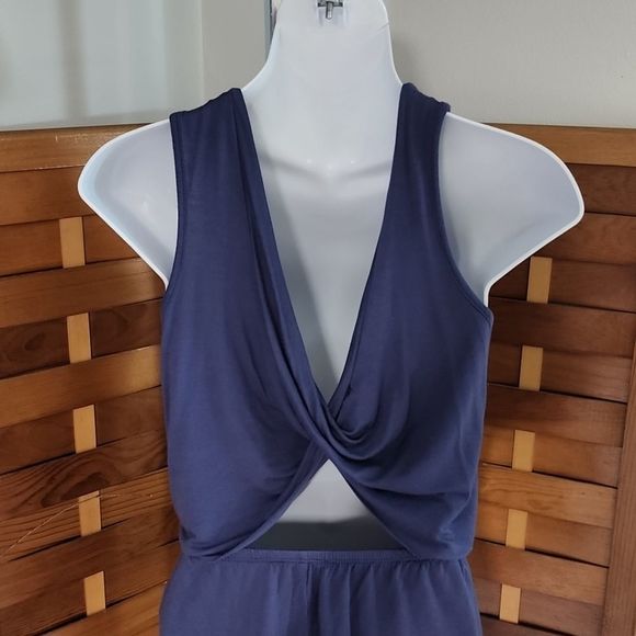 Navy blue shorts romper - Picture 5 of 12